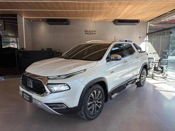 FIAT TORO 2.0 16V TURBO DIESEL RANCH 4WD AT9 FIAT TORO 2.0 16V TURBO DIESEL RANCH 4WD AT9